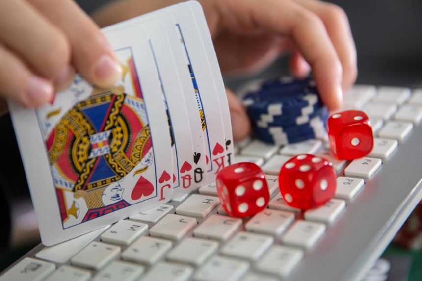 10 Reasons Why You Should Consider Online Casino 39520 - 7 Reasons Why Slot Games Are So Famous